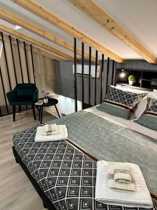 Domus 25 Villa คาตาเนีย ภายนอก รูปภาพ