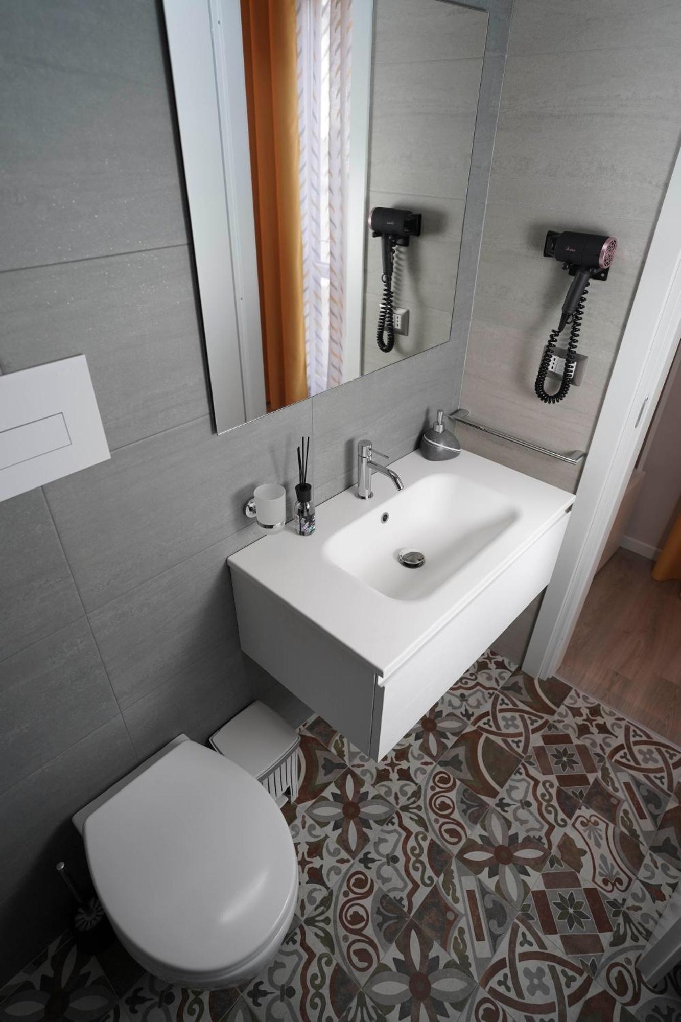 Domus 25 Villa คาตาเนีย ภายนอก รูปภาพ